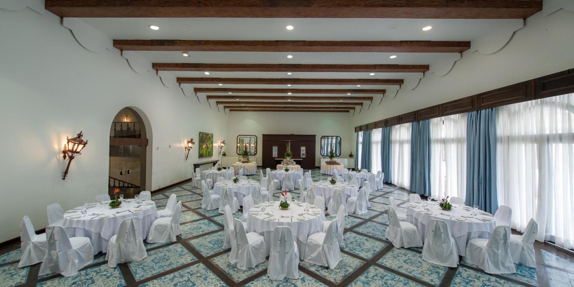 Hotel Tropical Manaus Eksteriør billede The ballroom at the hotel