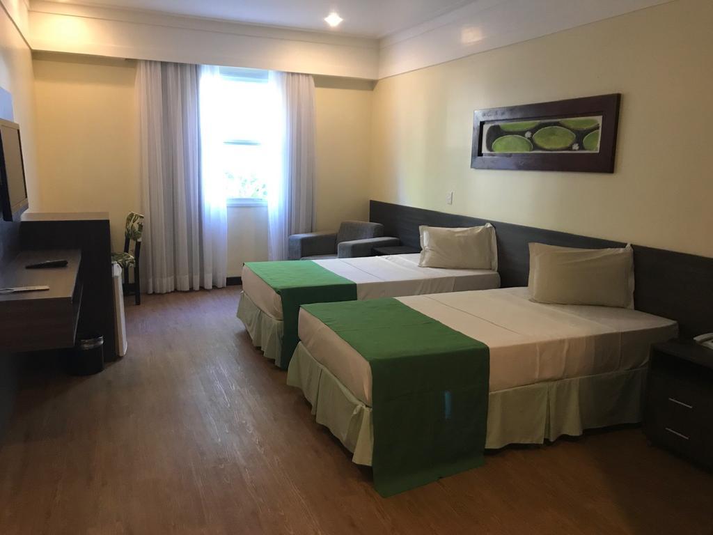 Hotel Tropical Manaus Eksteriør billede A room at the hotel