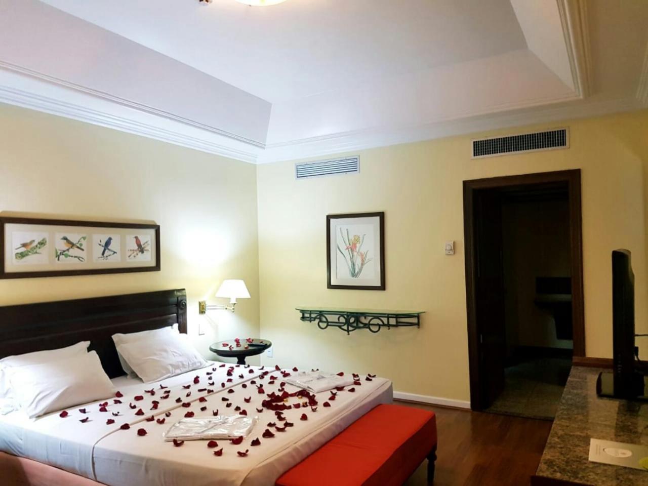 Hotel Tropical Manaus Eksteriør billede A room at the hotel